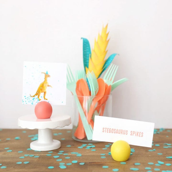 Make these DIY place card holders in any colors for your next party.