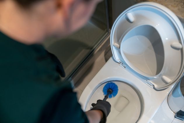 This Is How Often You Should Actually Change Your Toilet Brush And We’re Horrified